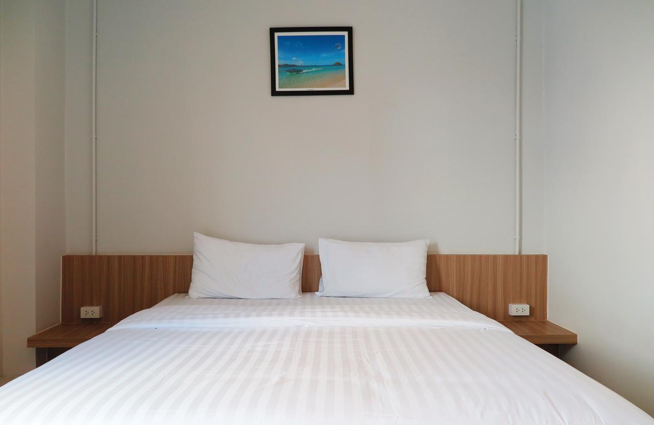 Phuket Marine Poshtel - Sha Plus Chalong Exterior foto